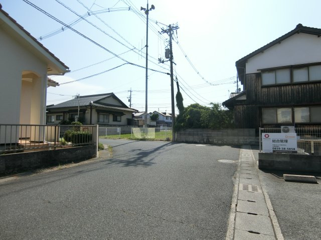 アルドゥールの駐車場