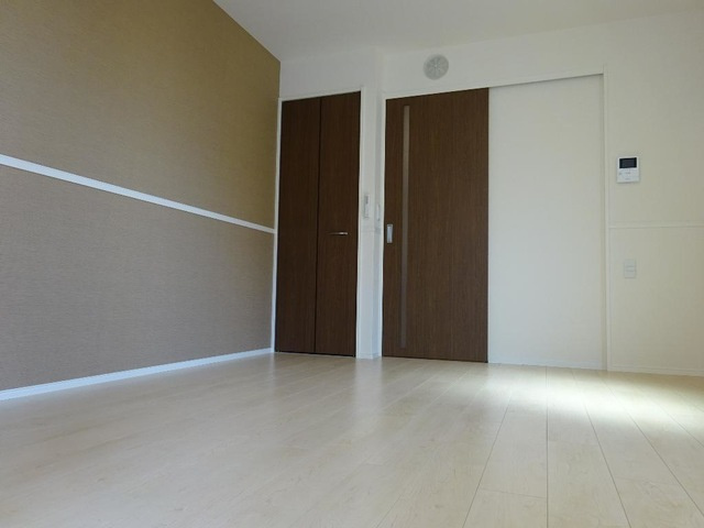 シュロス上飯田の居間・リビング