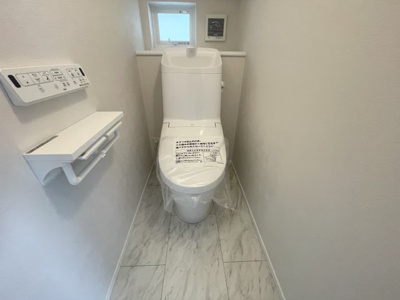 【トイレ】 | 沖縄市美里6丁目（全9棟）11・12号棟 | 11号棟　温水洗浄便座♪