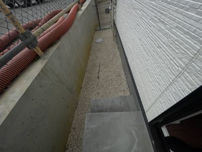 【その他】 | 沖縄市美里6丁目（全9棟）11・12号棟 | 11号棟　お勝手口外側♪