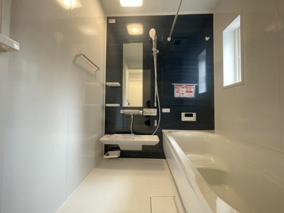 【浴室】 | 沖縄市美里6丁目（全9棟）11・12号棟 | 11号棟　浴室換気乾燥機付き♪