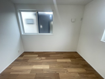 【洋室】 | 沖縄市美里6丁目（全9棟）11・12号棟 | 11号棟　洋室5.18帖＋CL付き♪