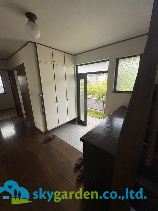 鎌倉市浄明寺6丁目　中古戸建の玄関
