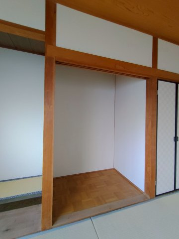 西村借家の収納