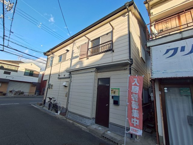 西村借家のエントランス