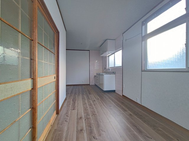 西村借家の居間・リビング