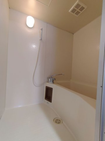 西村借家の浴室