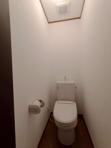 西村借家のトイレ