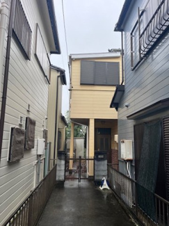 【外観】 | 河和古屋敷 戸建貸家 | 縦列2台