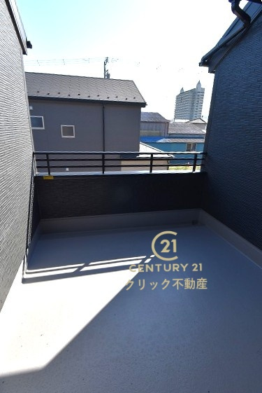 リーブルガーデン  笠間市旭町　第12　2のバルコニー|2階ホールから出られるバルコニーです。ちょっと気分転換に外の景色を眺めて深呼吸もいいですね。