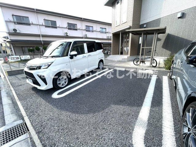 【駐車場】 | リヴェール　ファミーユ　Ｂ棟