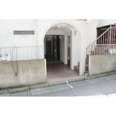 スカイコート池尻のエントランス