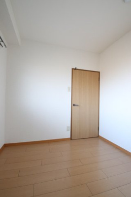 【洋室】 | アレーゼF