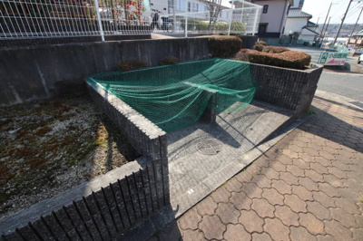 【その他共用部分】 | アレーゼF | 敷地内ゴミ捨場