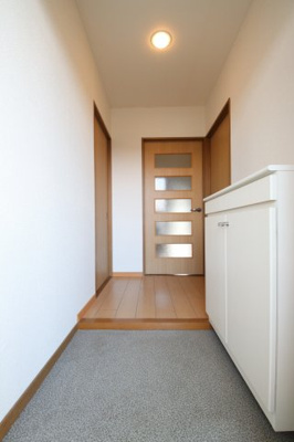 【玄関】 | アレーゼF
