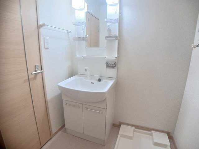 メゾンノワールの洗面所