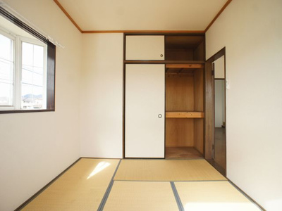 【和室】 | ヴェルエスト鹿沼A | お部屋がスッキリ！充実収納付きです♪