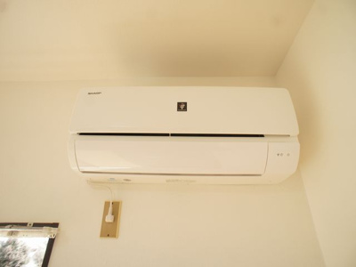 【設備】 | ヴェルエスト鹿沼A | エアコン付きです。