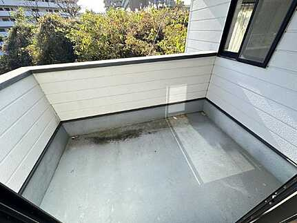 広島市佐伯区五日市町大字下河内字寺川　中古一戸建て(JS)のバルコニー