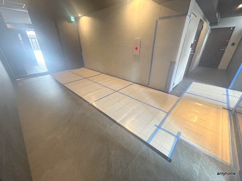 ArtizA緑地公園　仲介手数料無料のロビー