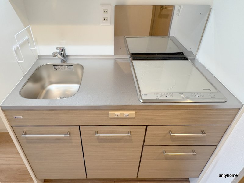 ArtizA緑地公園　仲介手数料無料のキッチン