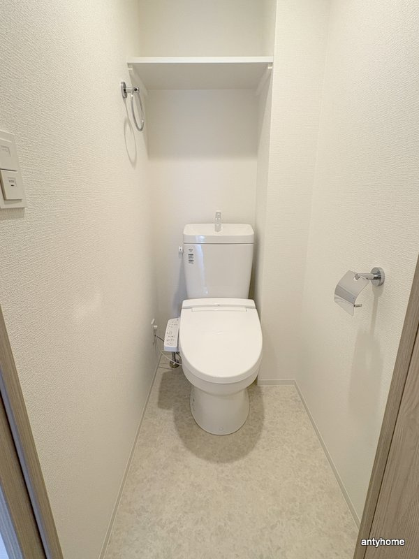 ArtizA緑地公園　仲介手数料無料のトイレ