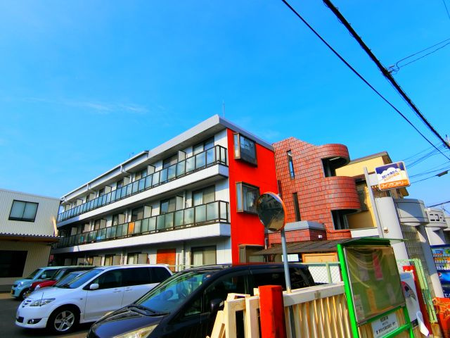 ユニコーン82’西野の外観