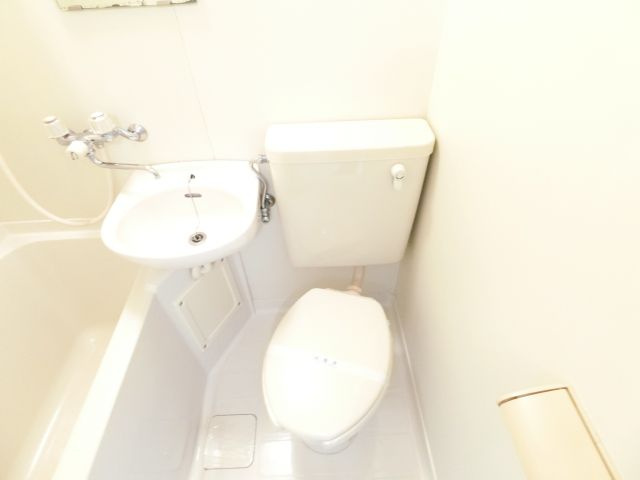 ユニコーン82’西野のトイレ|同マンションイメージ