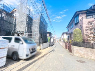 【前面道路含む現地写真】