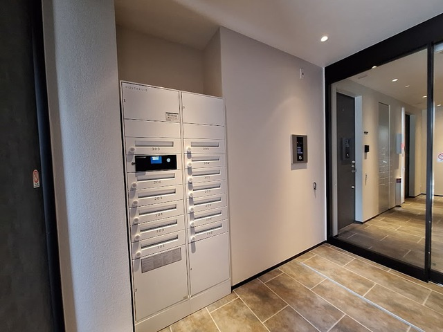 プレザント上板橋のロビー|メールボックス・宅配BOX