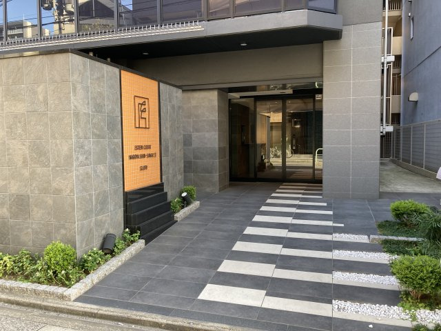 エステムコート名古屋新栄Ⅲグローリィのエントランス