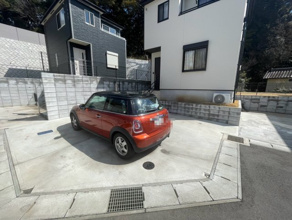 【駐車場】