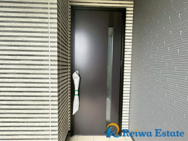 新築戸建　藤沢市辻堂太平台2丁目の玄関