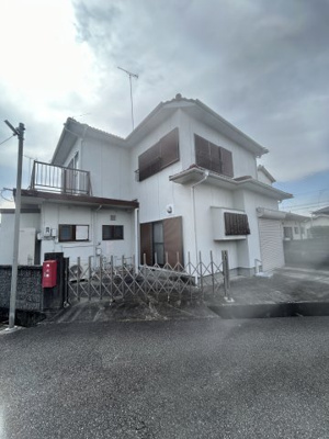 【外観】 | 小松島市大林町戸建　電動シャッターのある家