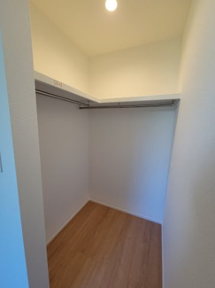 【収納】 | 泉台４丁目　新築戸建 | たくさん収納できますので、お部屋が広くお使い頂けます。扉がないので湿気対策になっております。