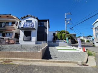 【外観】 | 泉台４丁目　新築戸建 | 南東角地です。