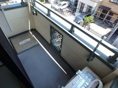 【バルコニー】 | エントピアⅢ | バルコニーからの眺めを楽しみながら食事をしませんか