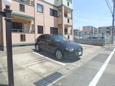 【駐車場】 | エントピアⅢ | 駐車場です