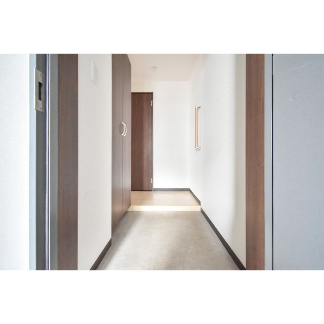 あきない通り西原の玄関|シューズボックス付きの玄関です☆