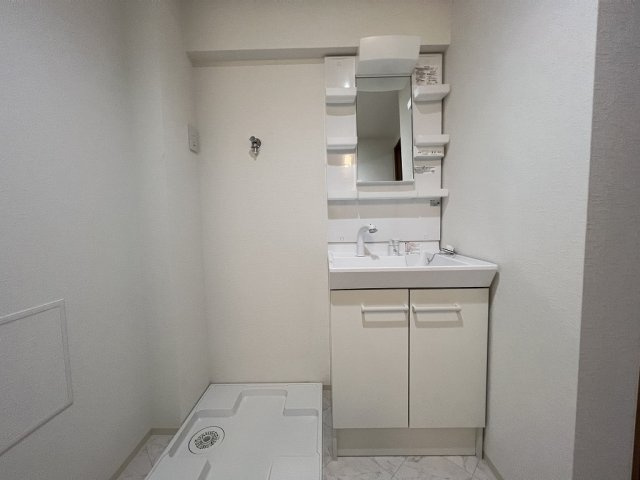 榊原ビル３０１の独立洗面台|現況を優先します。