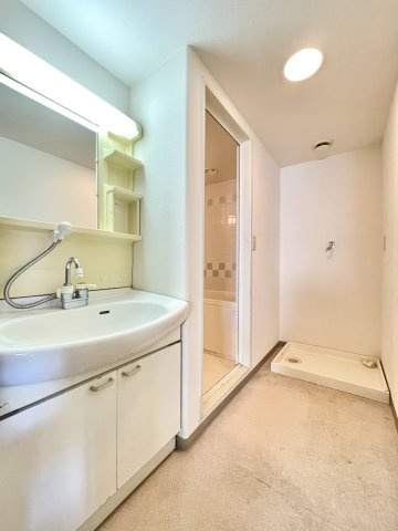 アルファステイツ桟橋通りⅡの独立洗面台|リフォームのご相談も承ります。お気軽にご相談ください。