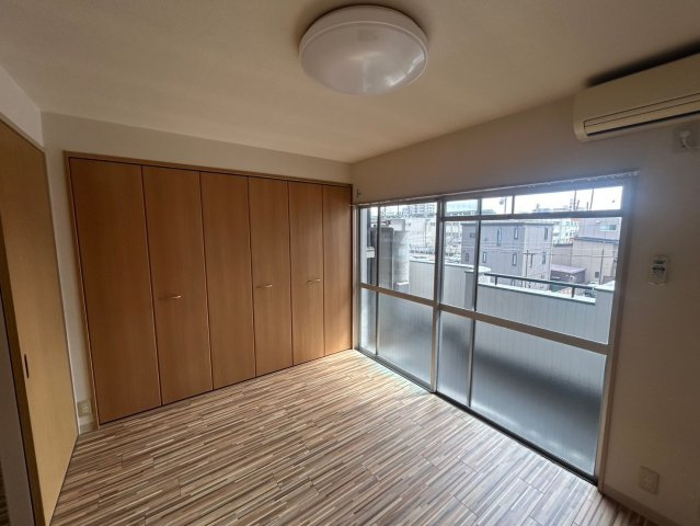 大脇ビルの寝室|大脇ビル