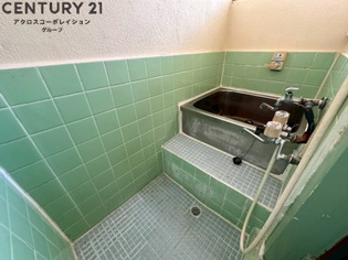 窓があり換気できます。