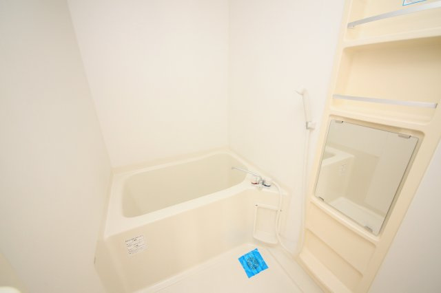 ルミナス常滑の浴室|別部屋同間取りの写真になります。