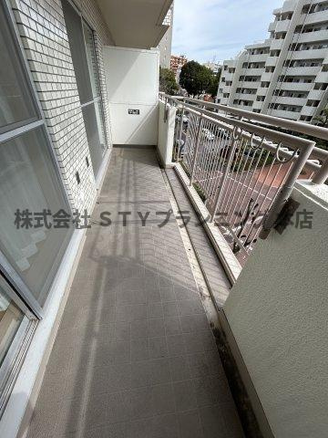 仲介手数料０円！杁中スカイタウンB棟のバルコニー