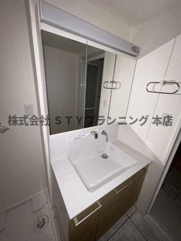仲介手数料０円！杁中スカイタウンB棟の独立洗面台