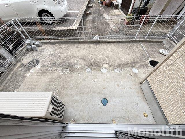 クロトリハイツの庭