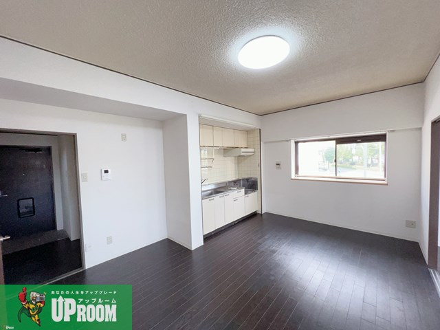 グリーンヒルズ朝宮の居間・リビング