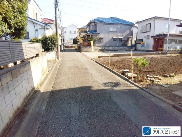 新築／富士見市上沢2丁目の前面道路含む現地写真