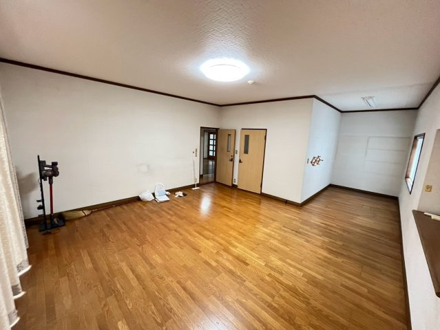 西宮町戸建の洋室